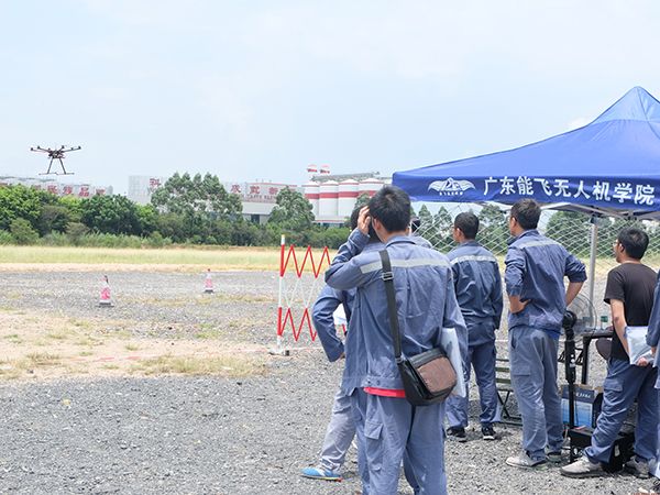 黑龙江无人机吊装的更大
载荷是多少？